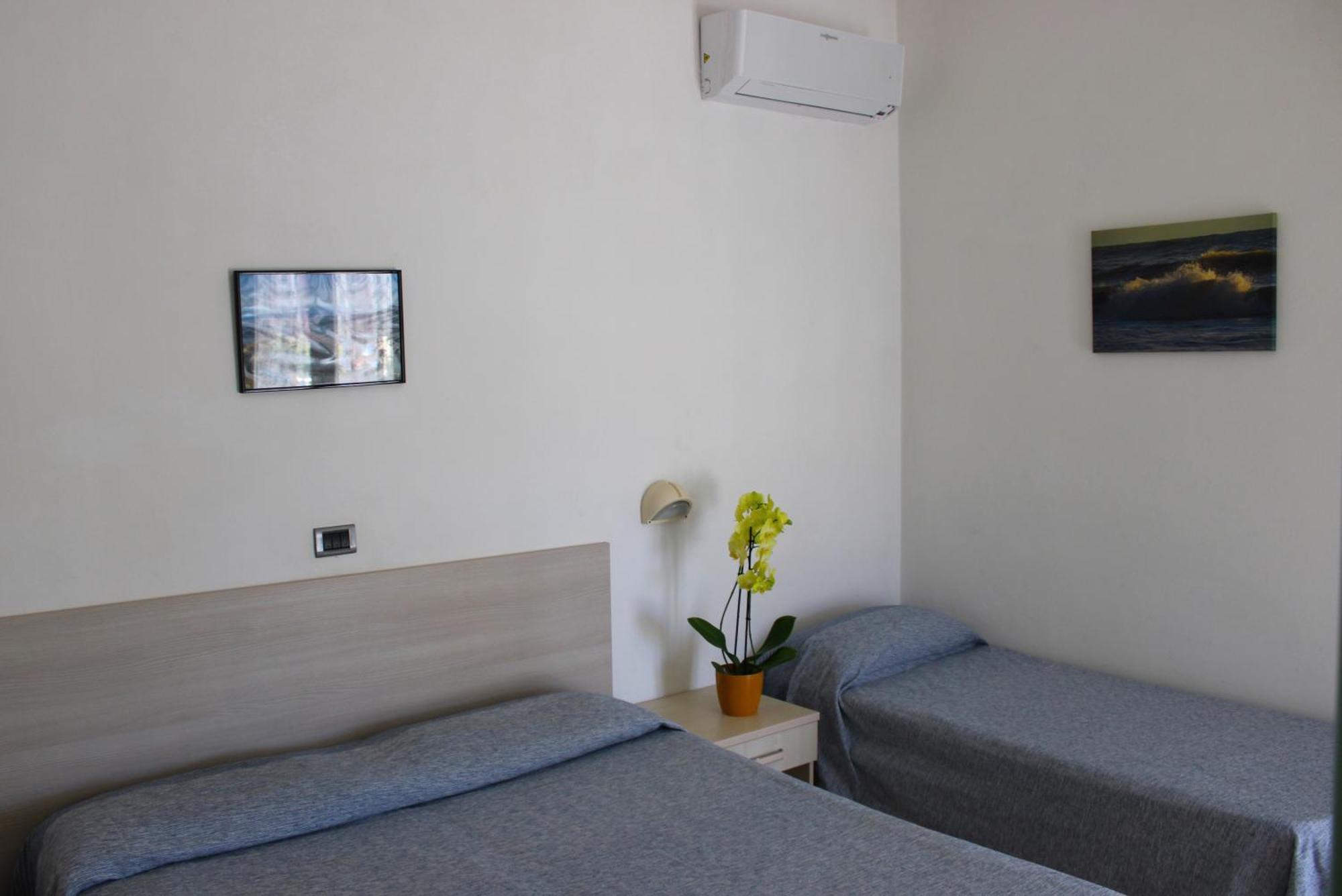 Hotel Puccinelli Camaiore Ruang foto