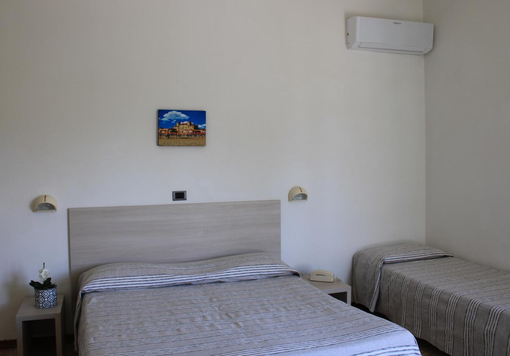 Hotel Puccinelli Camaiore Ruang foto